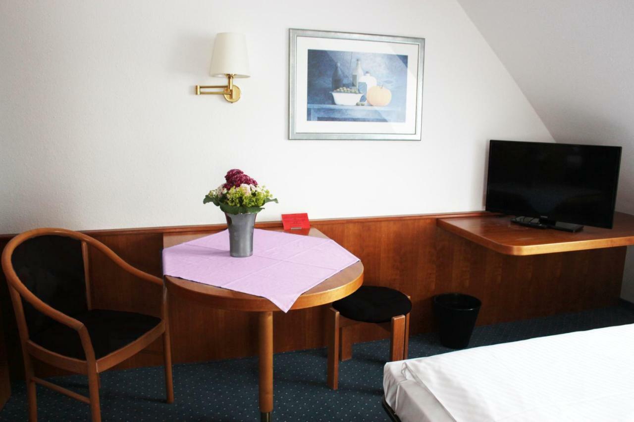 Hotel Gasthof Adler Ulm Dış mekan fotoğraf